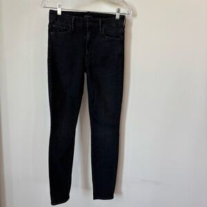 Mother High Waisted Looker in Blackbird Jeans Size 27